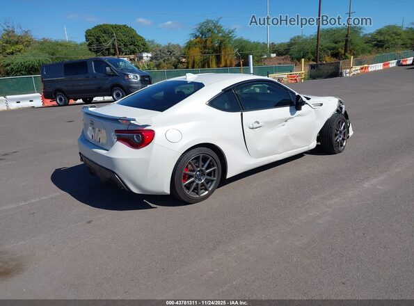 JF1ZCAC13H9602607 2017 SUBARU BRZ White Tył prawy