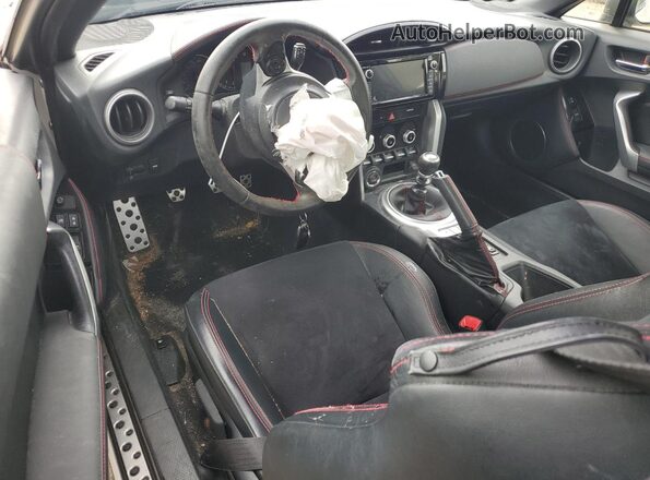 JF1ZCAC19L9701831 2020 SUBARU BRZ White წინა პანელის ხედი