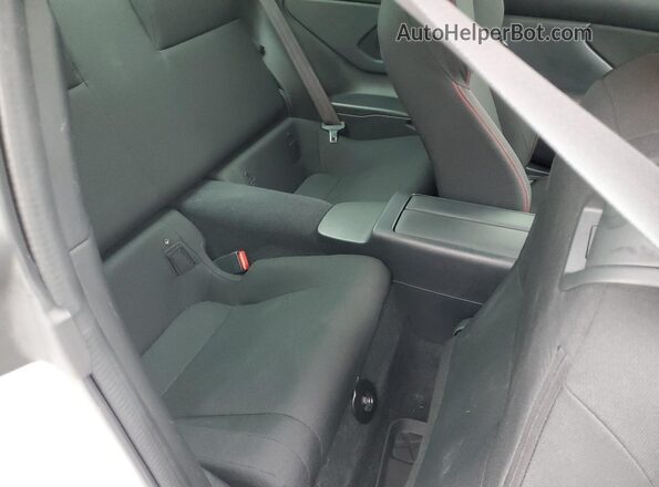 JF1ZDBB10N9701305 2022 SUBARU BRZ Cream Widok tylnych siedzeń