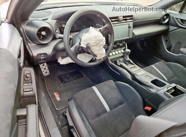 JF1ZNBE1XS8758573 2025 TOYOTA GR Серебряный Вид панели приборов