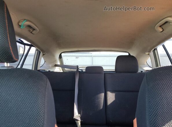 JF2GPABC2G9234526 2016 SUBARU CROSSTREK Beige Rear seats view