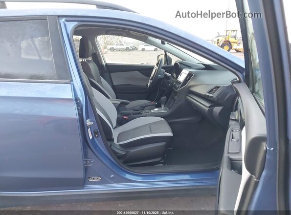 JF2GTAAC7JH352193 2018 SUBARU CROSSTREK Light Blue 