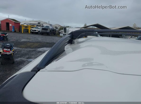 JF2GTADC7JH233085 2018 SUBARU CROSSTREK White 
