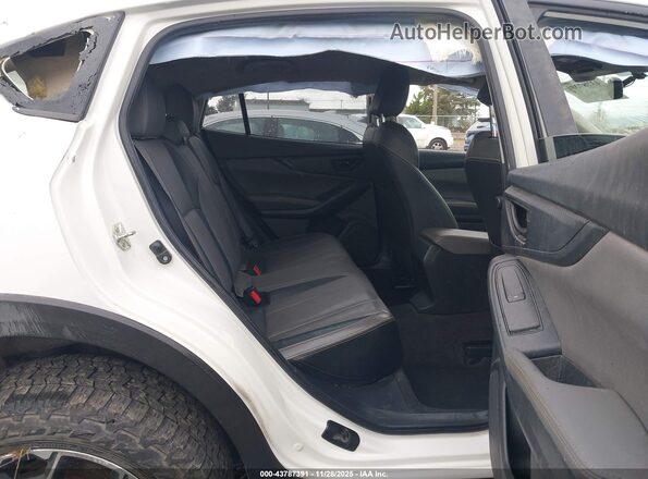 JF2GTADC7JH233085 2018 SUBARU CROSSTREK White 