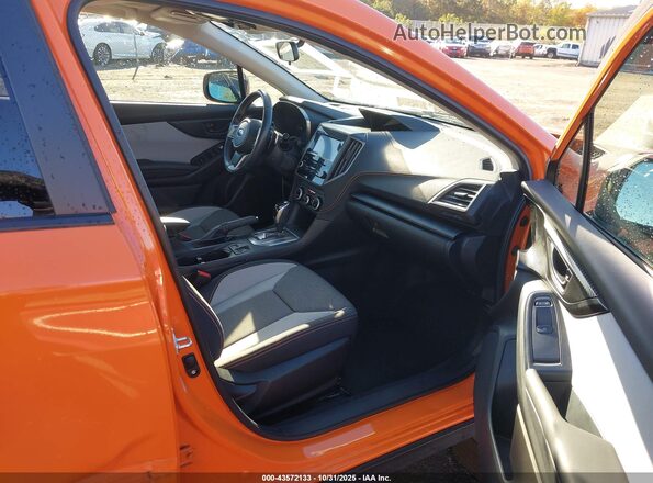 JF2GTAEC3LH258938 2020 SUBARU CROSSTREK Orange Вид салону спереду