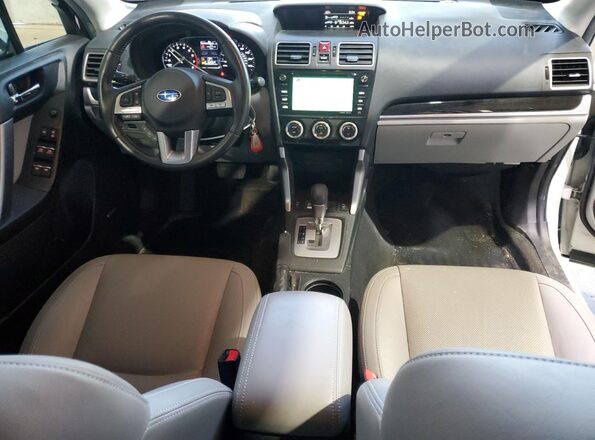 JF2SJARC1JH433050 2018 SUBARU FORESTER 2.5 White 