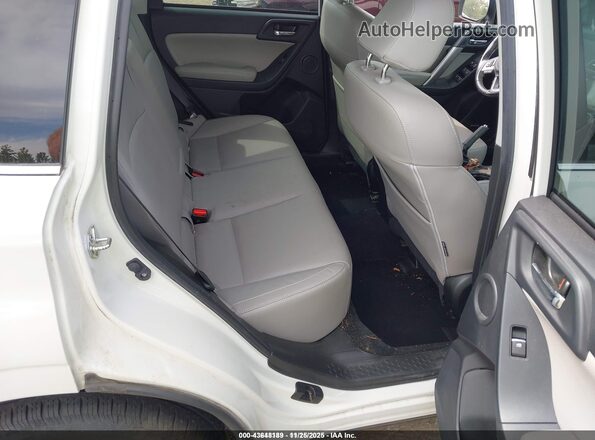 JF2SJARC9JH468838 2018 SUBARU FORESTER 2.5 White VIN sticker view