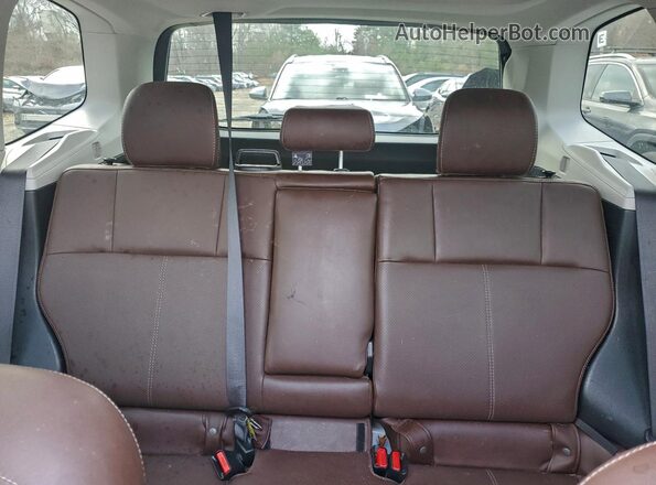 JF2SJATCXHH593785 2017 SUBARU FORESTER 2.5I TO White Widok tylnych siedzeń