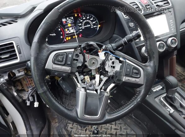 JF2SJAWC9HH808164 2017 SUBARU FORESTER 2.5I TO Белый 