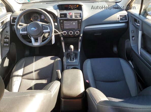 JF2SJGEC5HH436178 2017 SUBARU FORESTER2. Blue Widok deski rozdzielczej