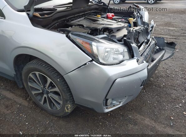 JF2SJGEC6HH451398 2017 SUBARU FORESTER2. Silver 