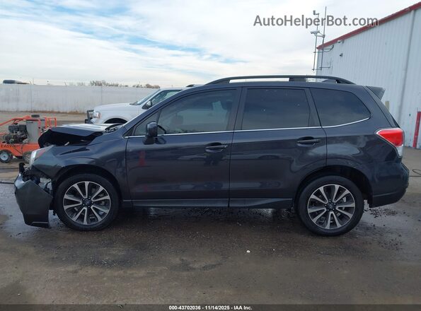 JF2SJGEC6JH549577 2018 SUBARU FORESTER2. Gray Vista interior de 360 grados