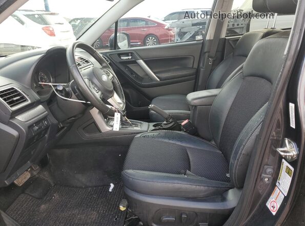JF2SJGEC8HH497394 2017 SUBARU FORESTER2. Charcoal Widok wnętrza z przodu