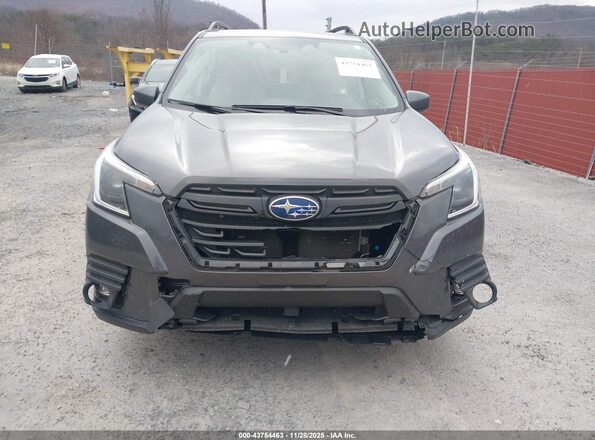 JF2SKACC4RH452838 2024 SUBARU FORESTER Gray Widok z przodu