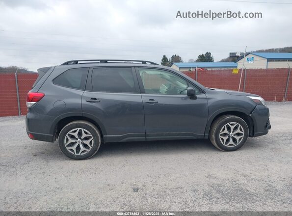 JF2SKACC4RH452838 2024 SUBARU FORESTER Gray Widok wnętrza z tyłu