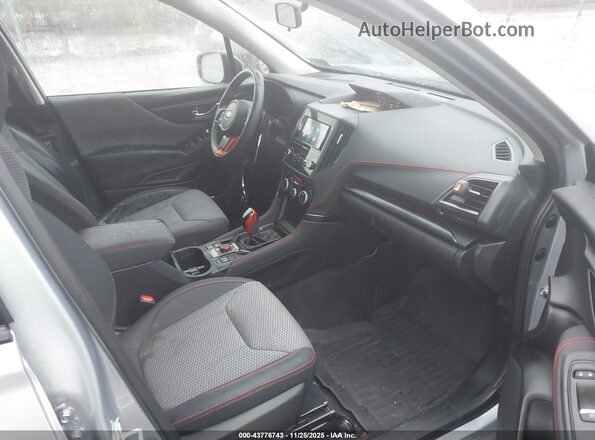 JF2SKAEC9RH454047 2024 SUBARU FORESTER Серый Вид салона спереди