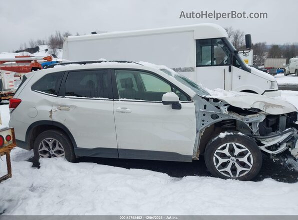JF2SKAFC1MH418683 2021 SUBARU FORESTER White 