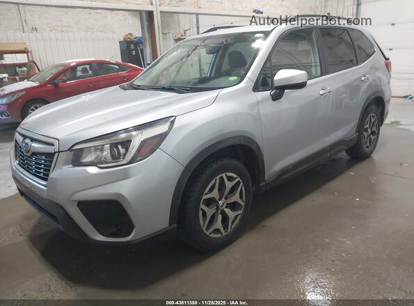 JF2SKAJC3LH438648 2020 SUBARU FORESTER Silver Przód lewy