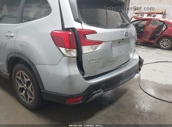 JF2SKAJC3LH438648 2020 SUBARU FORESTER Silver 