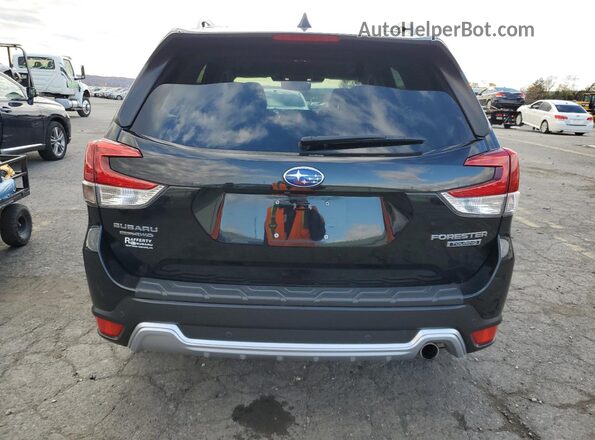 JF2SKARC7NH441902 2022 SUBARU FORESTER Black Вид ззаду