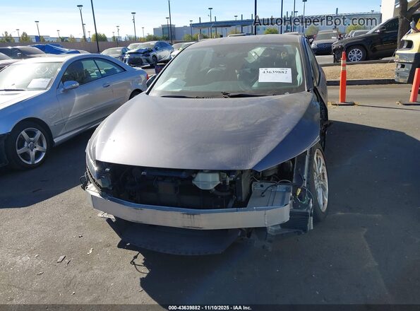 JHMZC5F13KC001073 2019 HONDA CLARITY Gray Rear interior view