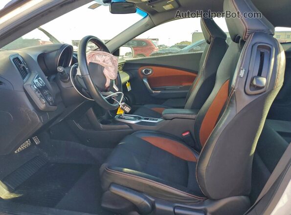 JHMZF1D61GS001472 2016 HONDA CR-Z White Front interior view