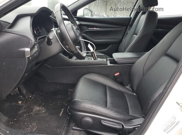 JM1BPAKM0P1614836 2023 MAZDA 3 White Widok wnętrza z przodu