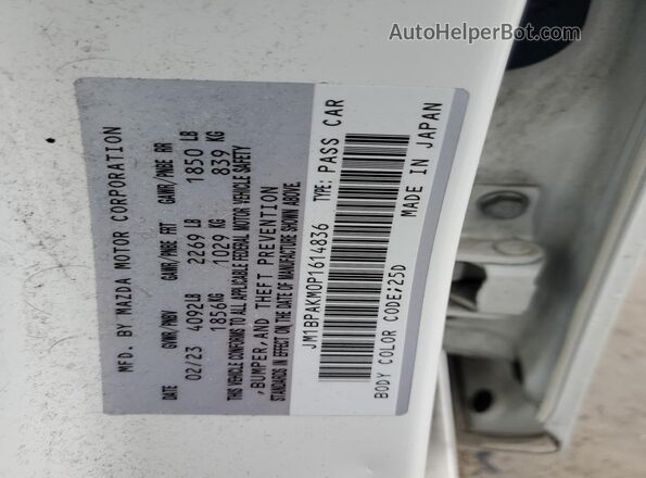 JM1BPAKM0P1614836 2023 MAZDA 3 White Widok komory silnika