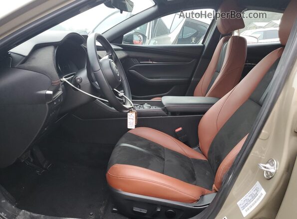 JM1BPBYY2R1702984 2024 MAZDA 3 Tan Vista interior delantera