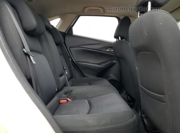 JM1DKDB7XL1474940 2020 MAZDA CX-3 White Вид задніх сидінь