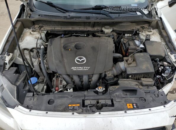 JM1DKDB7XL1474940 2020 MAZDA CX-3 White Вид задньої частини салону