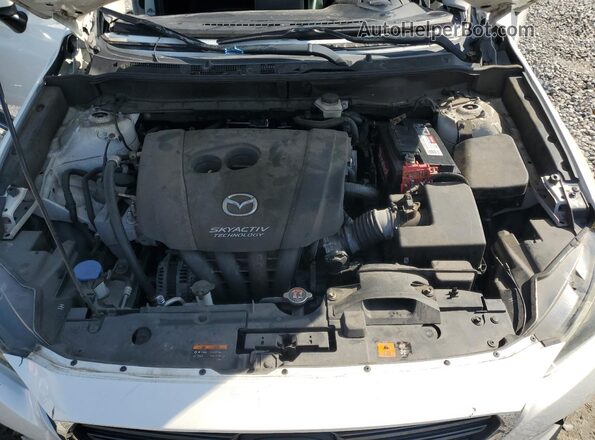 JM1DKDD78K0403494 2019 MAZDA CX-3 White Вид підкапотного простору