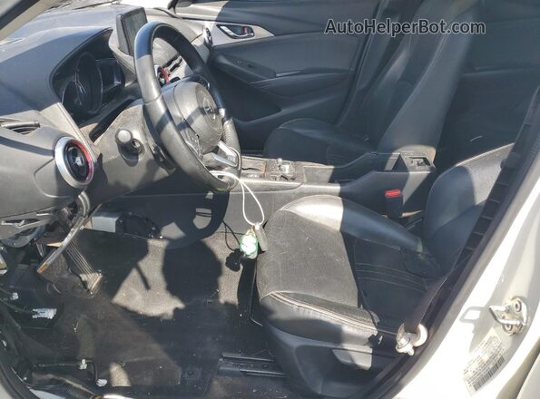 JM1DKDD78K0403494 2019 MAZDA CX-3 White Вид салону спереду