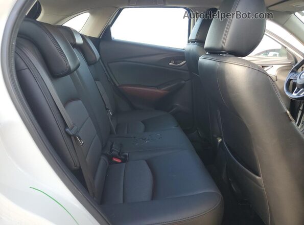 JM1DKFC73H0147710 2017 MAZDA CX-3 White 