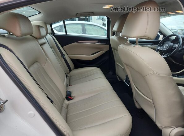 JM1GL1VM0M1604851 2021 MAZDA 6 White უკანა სავარძლების ხედი