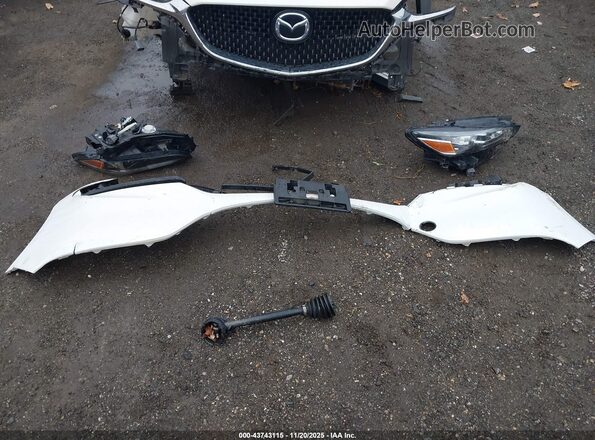JM1GL1VM7K1505179 2019 MAZDA 6 White Instrument cluster view