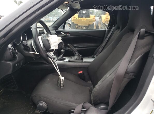 JM1NDAB7XH0120913 2017 MAZDA MX-5 White Вид салону спереду