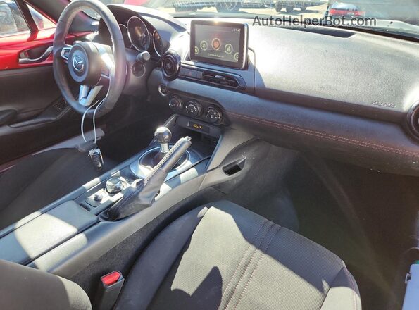 JM1NDAC71H0123617 2017 MAZDA MX-5 Red Vista del salpicadero