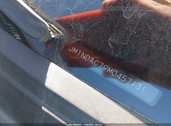 JM1NDAC79M0457131 2021 MAZDA MX-5 MIATA Light Blue Вид подкапотного пространства