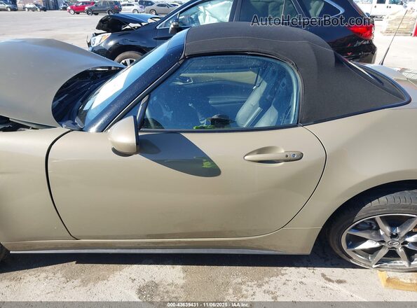 JM1NDAD71P0556044 2023 MAZDA MX-5 MIATA Gold 