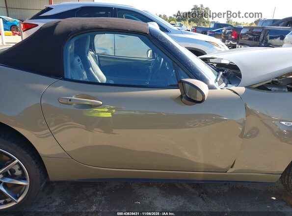 JM1NDAD71P0556044 2023 MAZDA MX-5 MIATA Gold Widok wnętrza 360 stopni