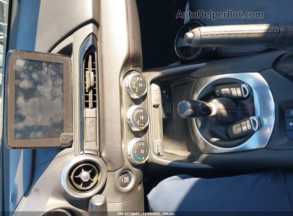 JM1NDAM71K0300446 2019 MAZDA MX-5 MIATA RF Gray წინა პანელის ხედი