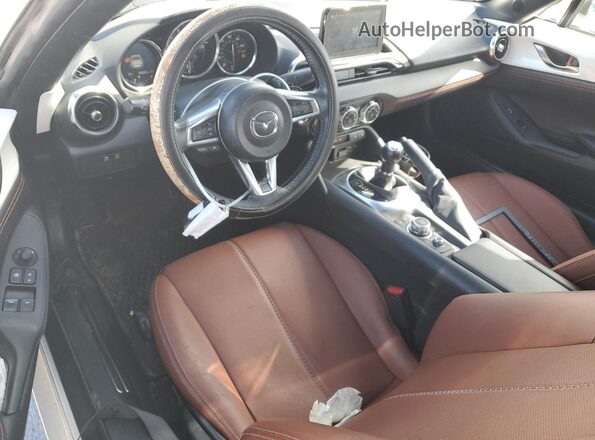 JM1NDAM73N0508977 2022 MAZDA MX-5 White Dashboard view