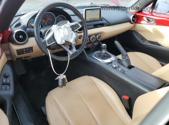 JM1NDAM74H0101982 2017 MAZDA MX-5 Red Dashboard view