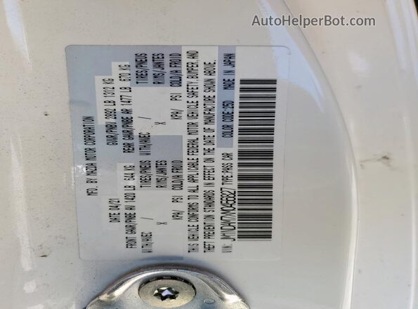 JM1NDAM7XM0456827 2021 MAZDA MX-5 White Engine compartment view