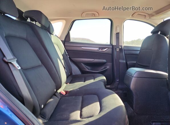 JM3KFABM2L0725057 2020 MAZDA CX-5 Blue Rear interior view