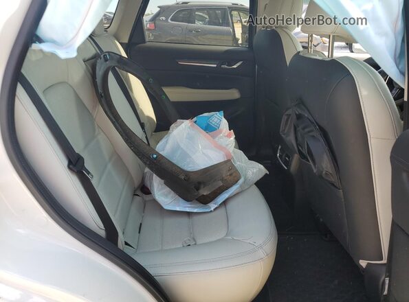 JM3KFBAY0L0823921 2020 MAZDA CX-5 White Вид задньої частини салону