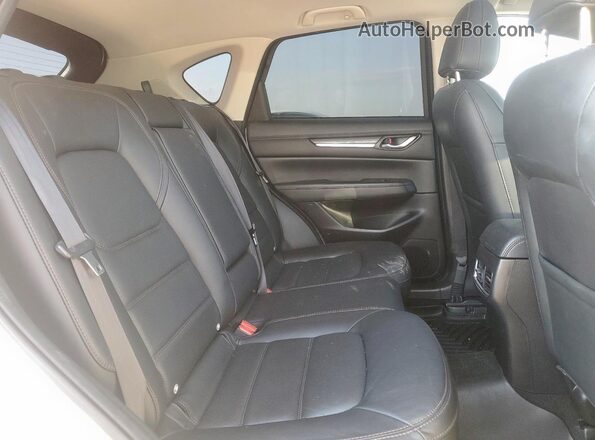 JM3KFBAYXM0476597 2021 MAZDA CX-5 White Widok tylnych siedzeń