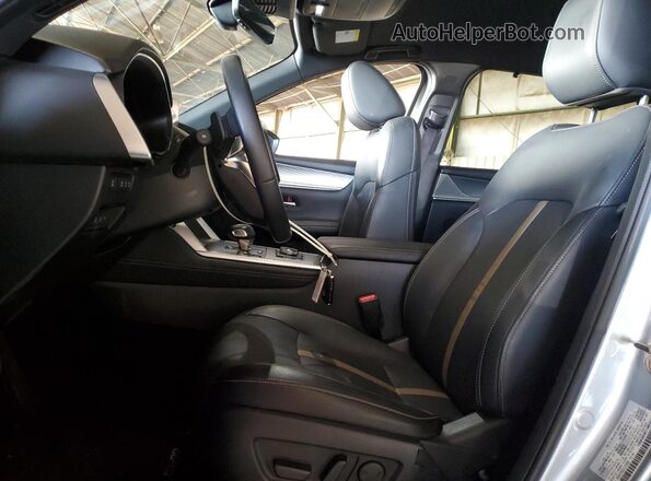 JM3KKEHD8S1218666 2025 MAZDA CX-90 Серебряный Вид салона спереди