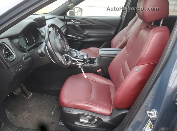 JM3TCBDY0P0636032 2023 MAZDA CX-9 Gray წინა სალონის ხედი